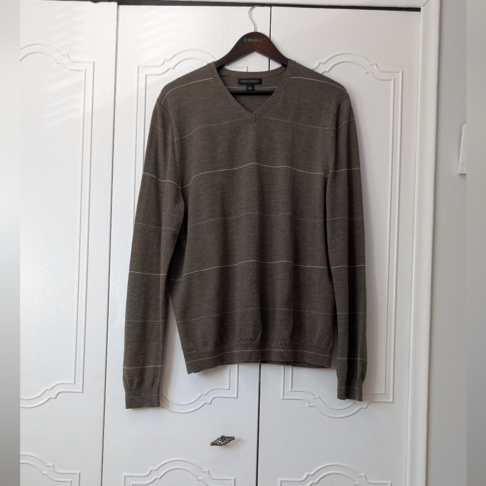 Banana Republic Extra Fine Merino Wool Men's V-Neck Light Brown Sweater Size L